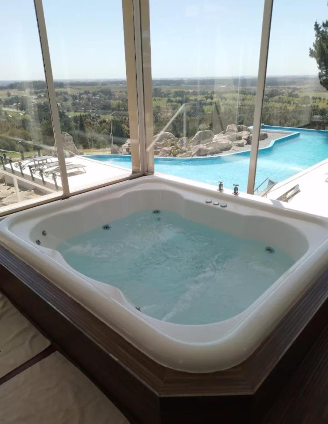 Elegance Hotel Tandil Eksteriør billede