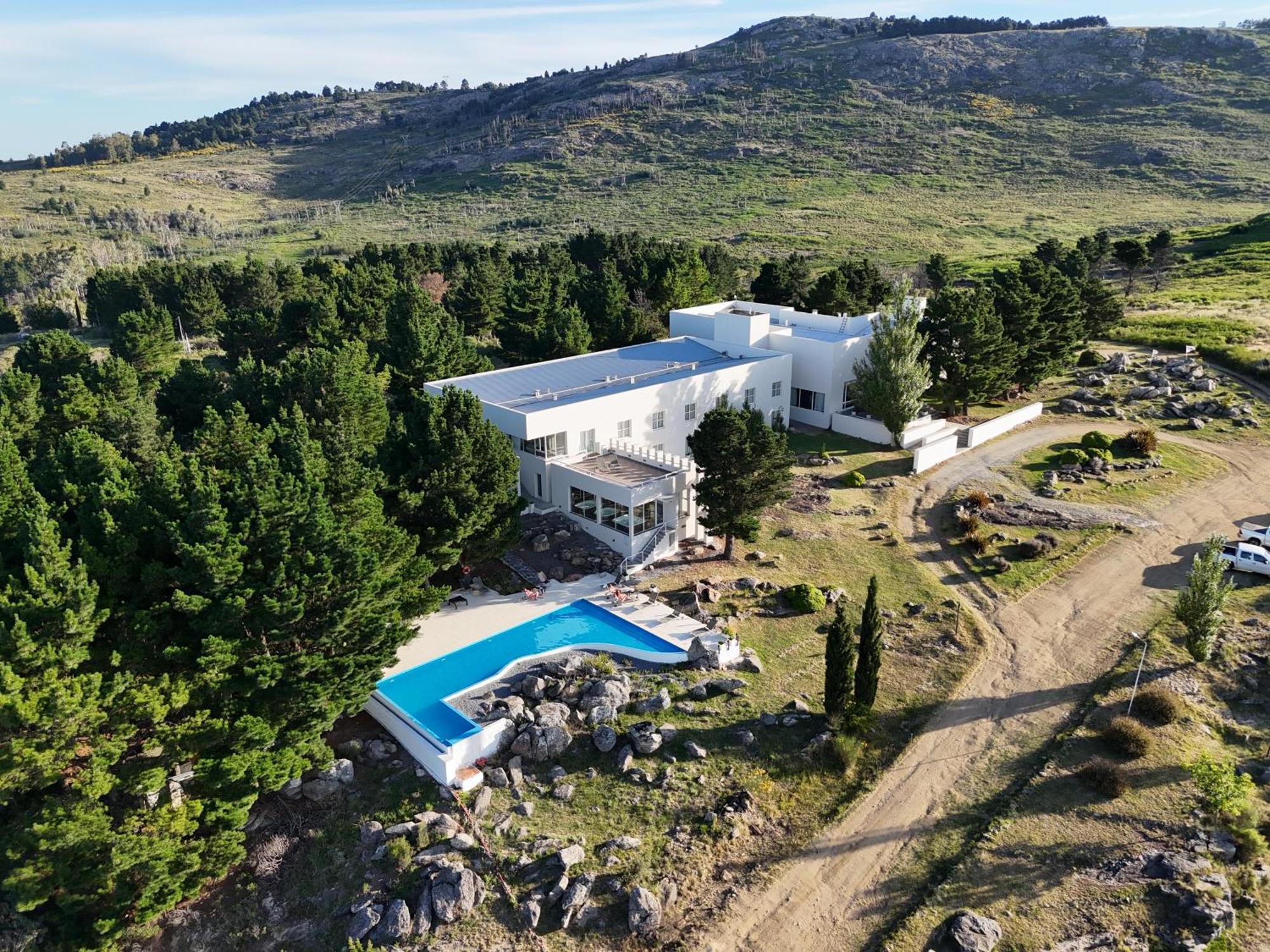 Elegance Hotel Tandil Eksteriør billede