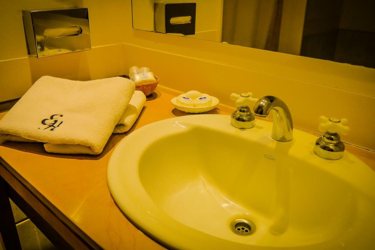Elegance Hotel Tandil Værelse billede